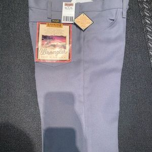 Brand New Men’s Wrangler Wrancher 33x34